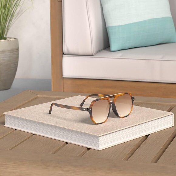 Unisex Vintage Aviator Sunglasses with UV400 Protection - 1970s Inspired Style - Picture 2 of 6